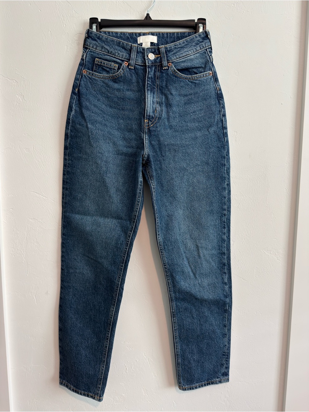 H&M High Waist Straight Leg Jeans
Sz 2